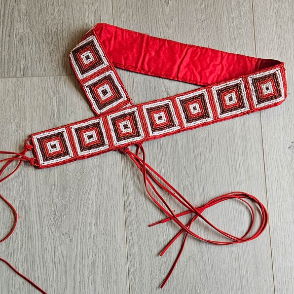 Vintage Red Beaded Women's Tie Belt - Picture 2 of 3